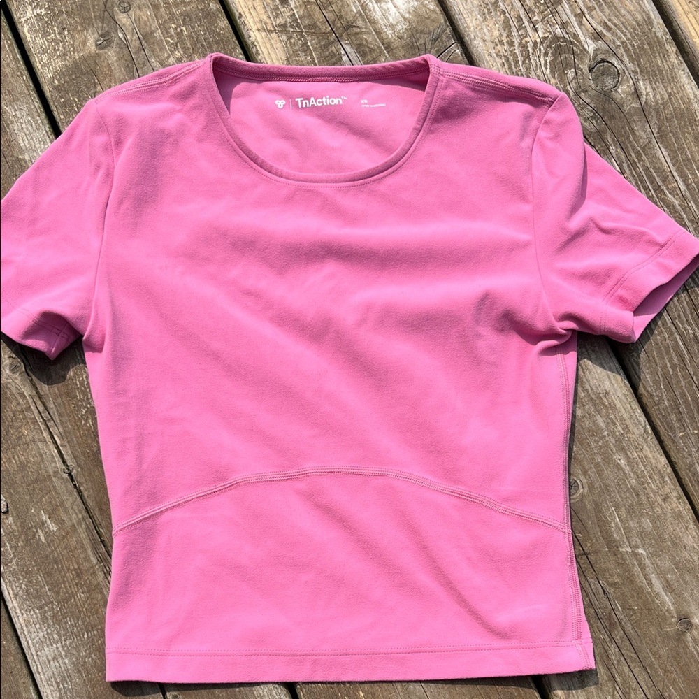 Women’s Aritzia pink top